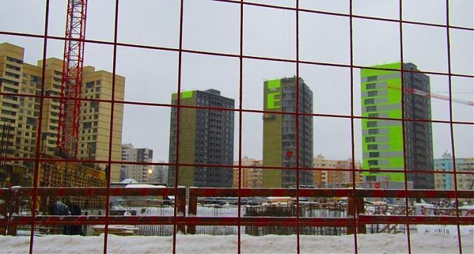ЖК Новое Медведково - корпус 30 и корпуса 23, 24, 25 - вид на строительную площадку со стороны проспекта Астрахова Квартирный контроль