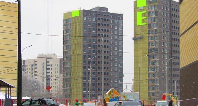 ЖК Новое Медведково - корпуса 23 и 24 - ЖК Новое Медведково - корпус 30 - вид на строительную площадку со стороны проспекта Астрахова Квартирный контроль