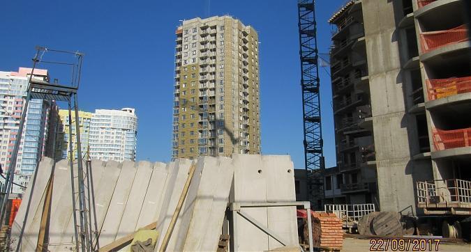 ЖК Крылатский, корпус 5, отделочные работы - вид с Рублевского шоссе, фото 2 Квартирный контроль