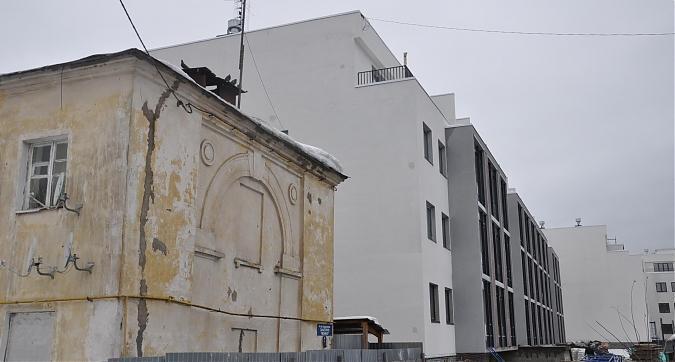 ЖК Петровский квартал, 1-й корпус, вид с улицы Почтовая Квартирный контроль