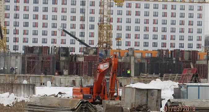 ЖК Измайловский лес (ЖК Озерный) - вид на корпус 2.4 с улицы станция стройка, фото 1 Квартирный контроль