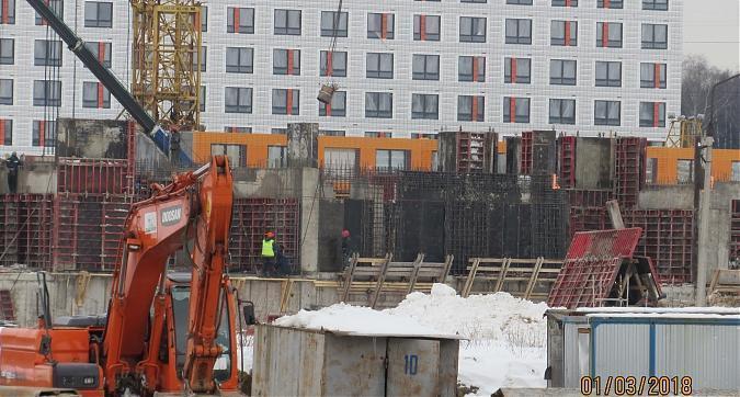 ЖК Измайловский лес (ЖК Озерный) - вид на корпус 2.4 с улицы станция стройка, фото 3 Квартирный контроль