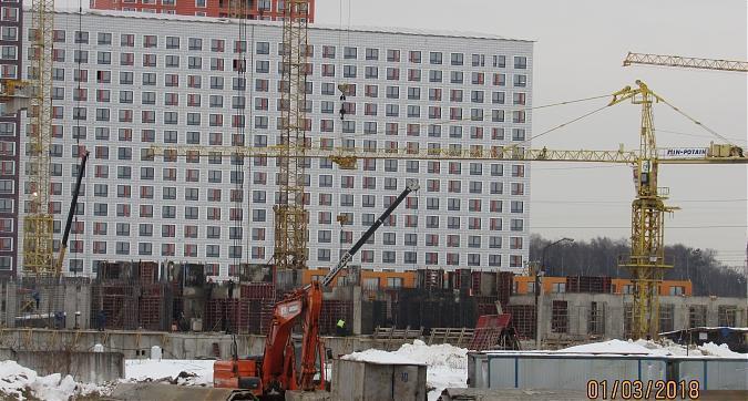 ЖК Измайловский лес (ЖК Озерный) - вид на корпус 2.4 с улицы станция стройка, фото 4 Квартирный контроль